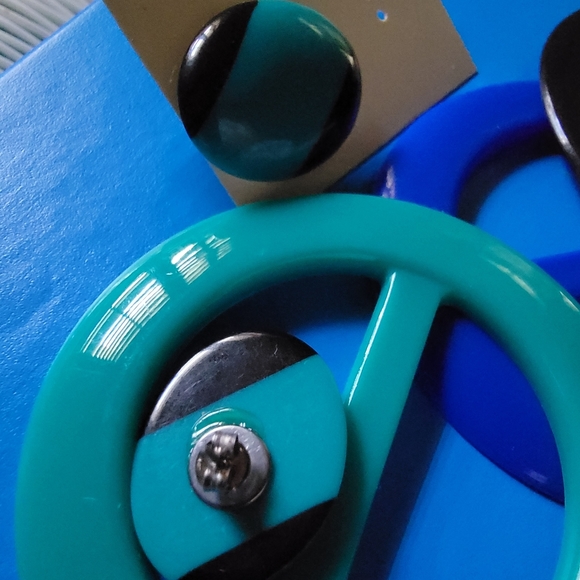 NOS VTG 1980s Earrings & Tshirt Clip - Picture 10 of 15